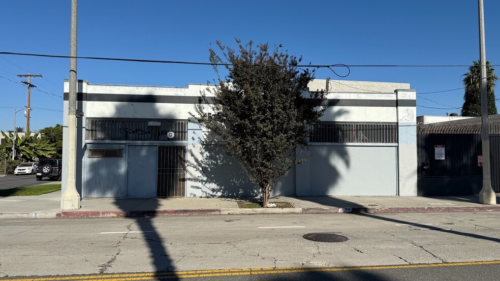 More Photos Of 4625 Exposition Blvd, Los Angeles Storefront For Lease