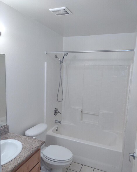 More Photos Of 331 Pacheco Rd, Bakersfield Apartments For Sale