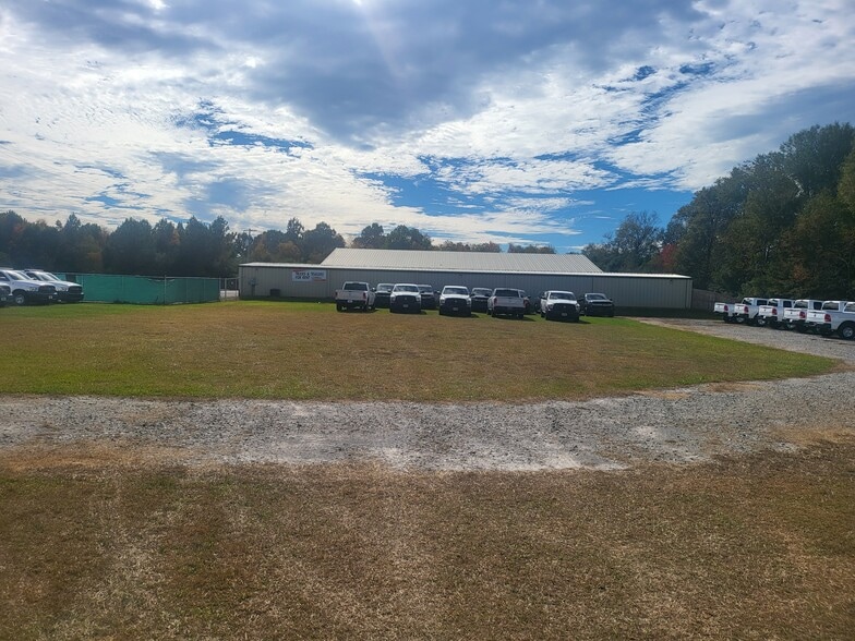 More Photos Of 21885 Hibbing Ln, Robertsdale Self Storage For Sale