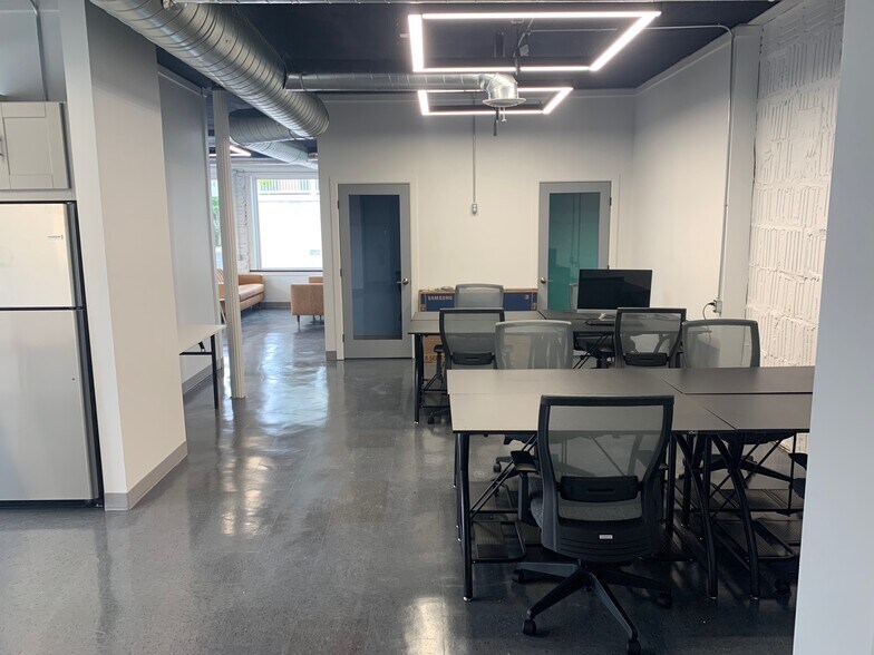 More Photos Of 196 Bay Ave, Highlands General Retail For Sale