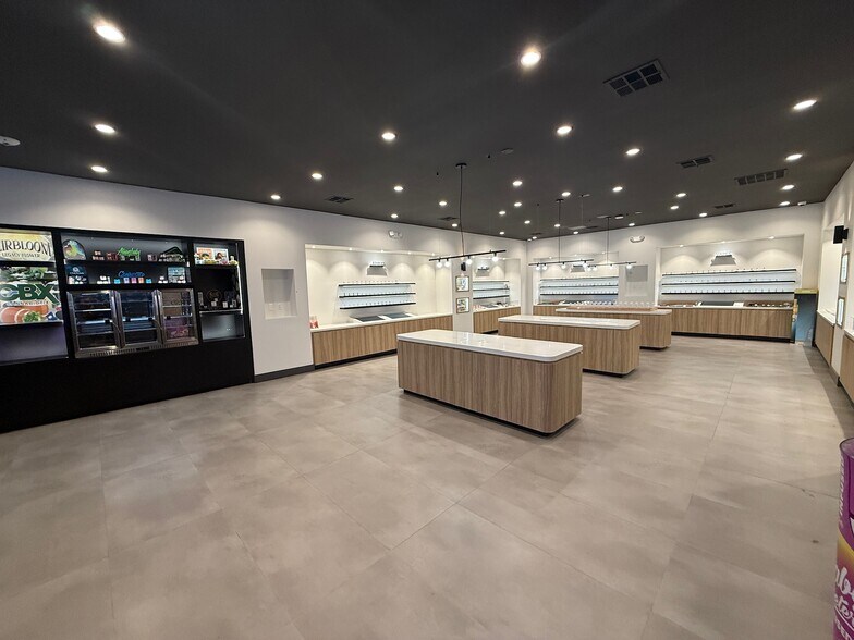 More Photos Of 2301 Newport Blvd, Costa Mesa Medical For Lease