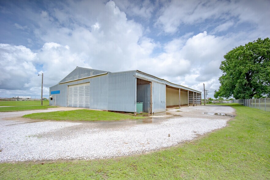 More Photos Of 1037 W Adkins Hill Rd, Norman Land For Sale