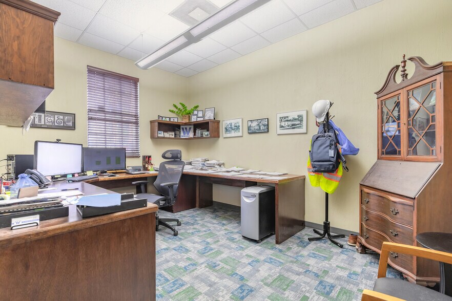 More Photos Of 200 Magnolia Ave, Daytona Beach Office For Sale