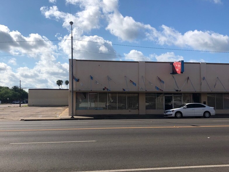 More Photos Of 270 N Sam Houston Blvd, San Benito Light Manufacturing For Lease
