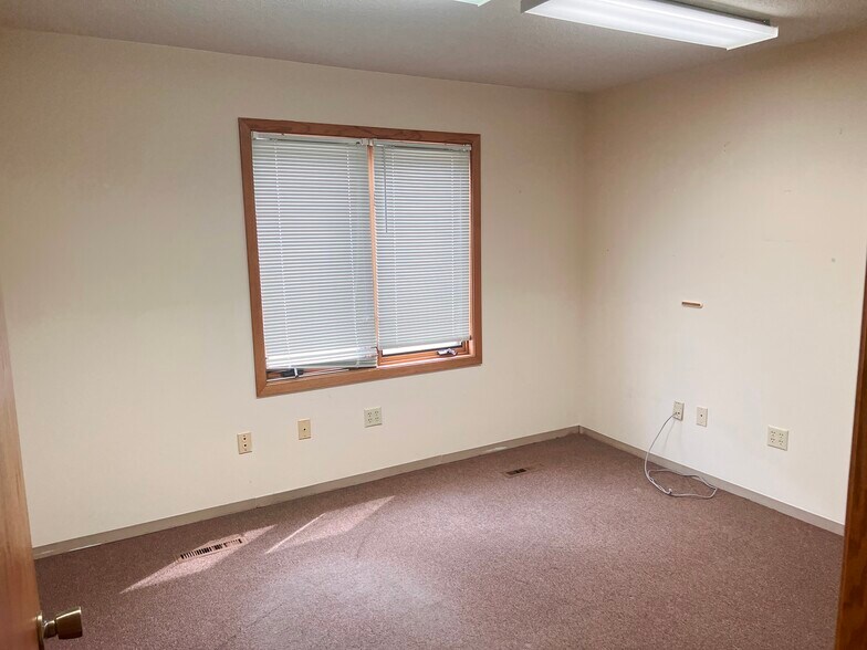 More Photos Of 516 NW 6th St, Brainerd Office For Lease