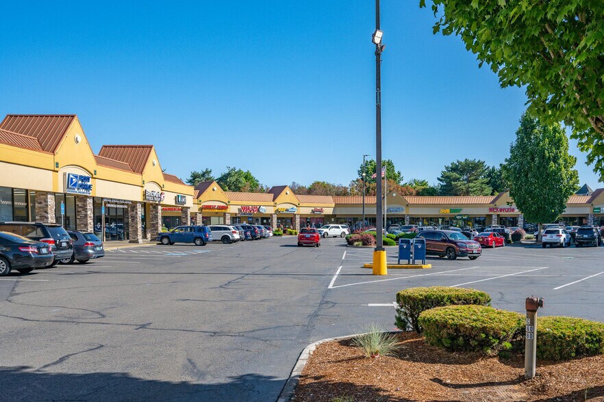 More Photos Of 16160-16470 SW Langer Dr, Sherwood General Retail For Lease