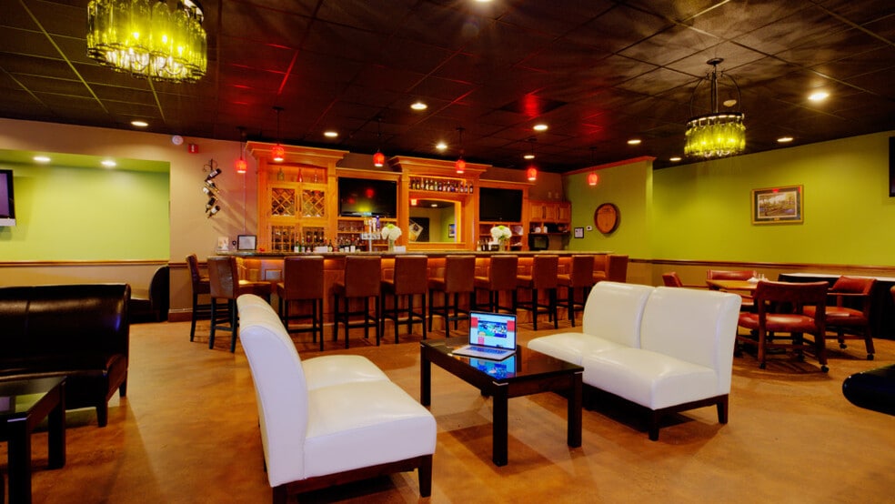 More Photos Of 6205 Ramada Dr, Clemmons Hotel For Sale