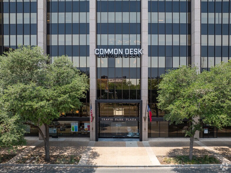 More Photos Of 711 Navarro St, San Antonio Office For Sale