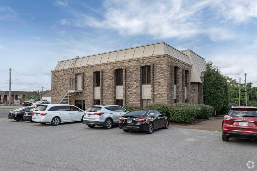 Primary Photo Of 2821 Lebanon Pike, Nashville Office For Sale