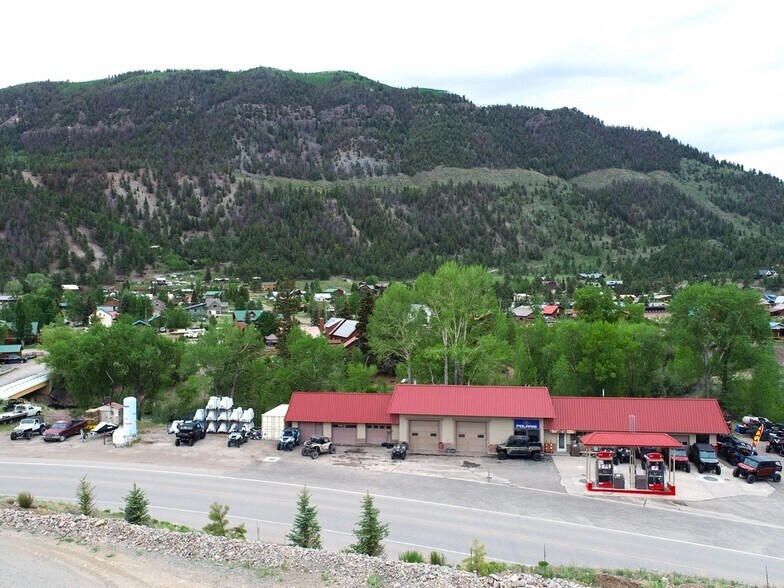 More Photos Of 809 N State Highway 149, Lake City Convenience Store For Sale