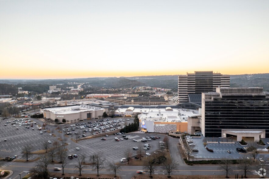 More Photos Of 3000 Riverchase Galleria, Birmingham Unknown For Lease