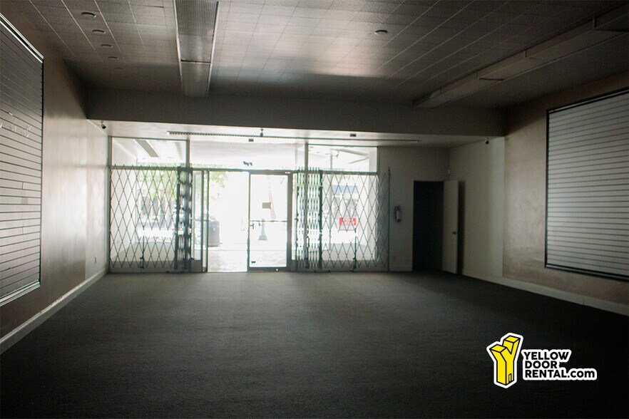 More Photos Of 134 S K St, Tulare Storefront For Lease