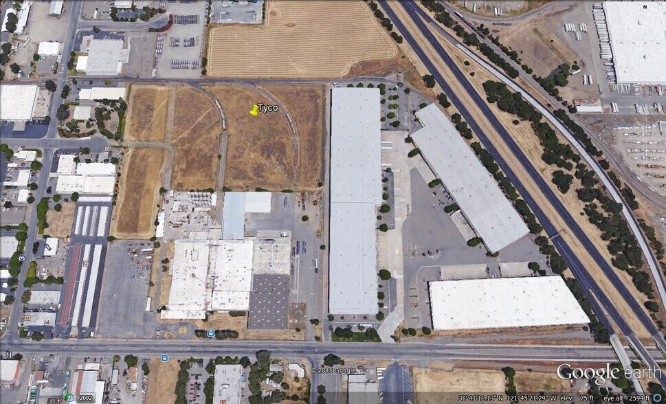 More Photos Of 1351 E Beamer St, Woodland Distribution For Lease