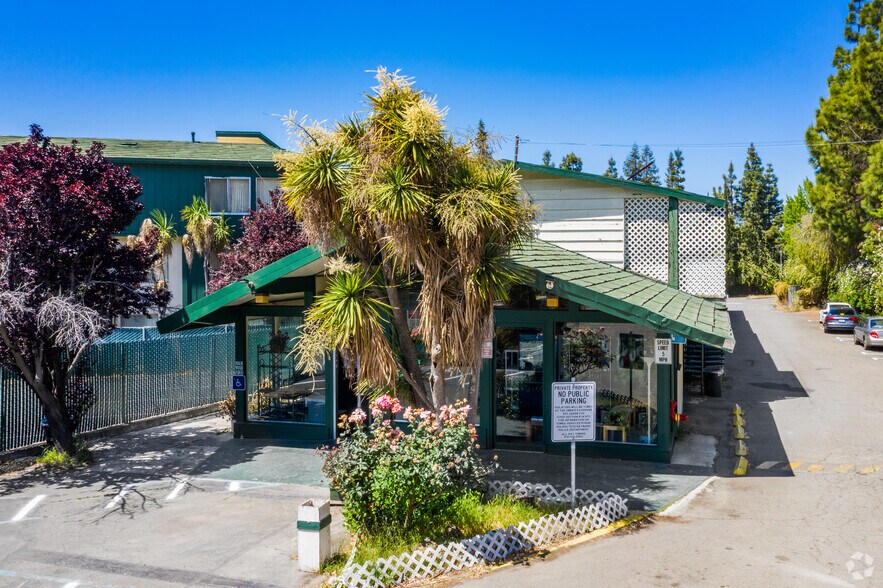 Primary Photo Of 29083 Mission Blvd, Hayward Hotel For Sale