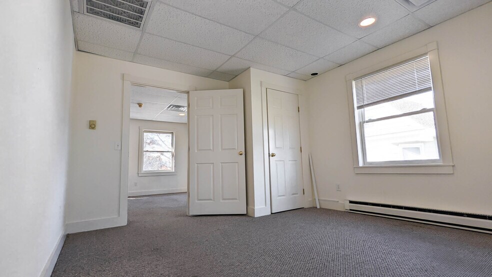 More Photos Of 191 Main St, Old Saybrook Loft Creative Space For Lease