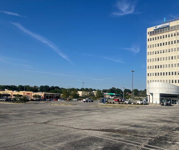 More Photos Of 4240 Blue Ridge Blvd, Kansas City Land For Sale