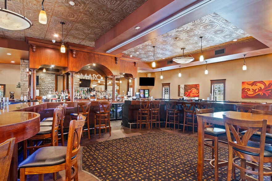 More Photos Of 3177 French Rd, De Pere Freestanding For Sale