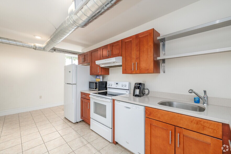 More Photos Of 257 Washington St, Binghamton Apartments For Sale