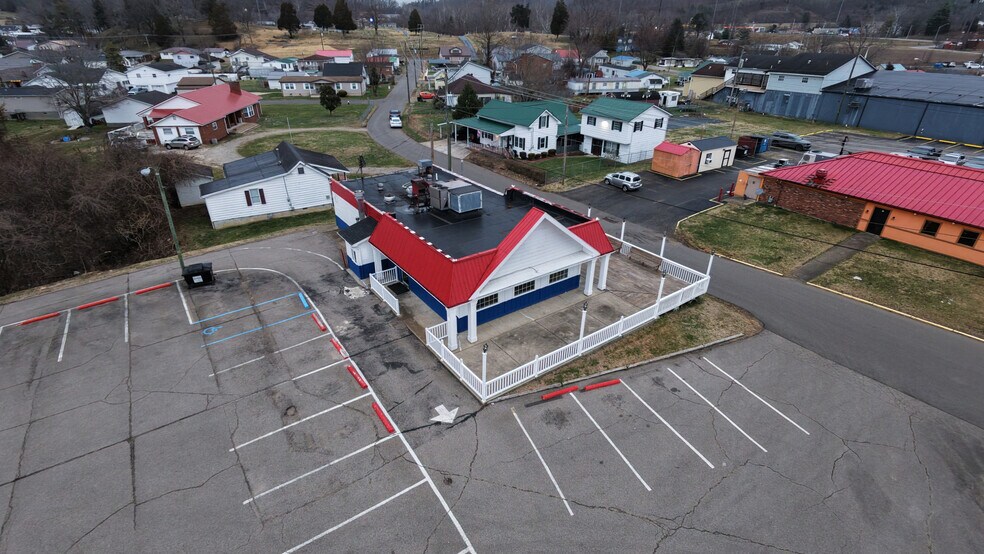 More Photos Of 325 E Main St, Milton Fast Food For Lease