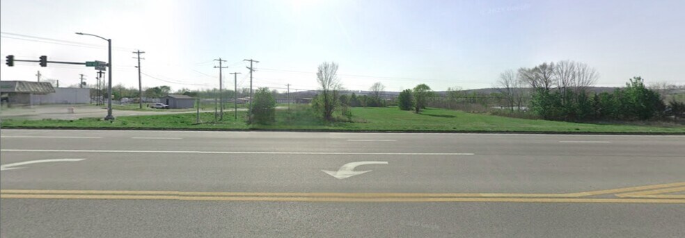 More Photos Of 129 Willis Rd, Tahlequah Land For Lease