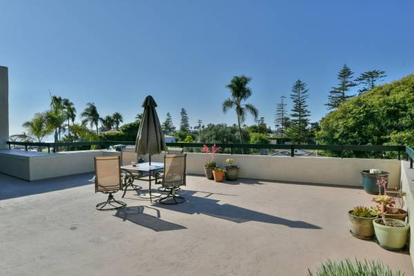 More Photos Of 1300-1330 Orange Ave, Coronado Unknown For Lease