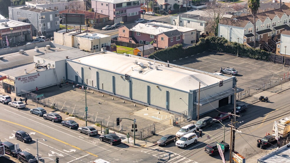More Photos Of 6537 Foothill Blvd, Oakland Office For Lease
