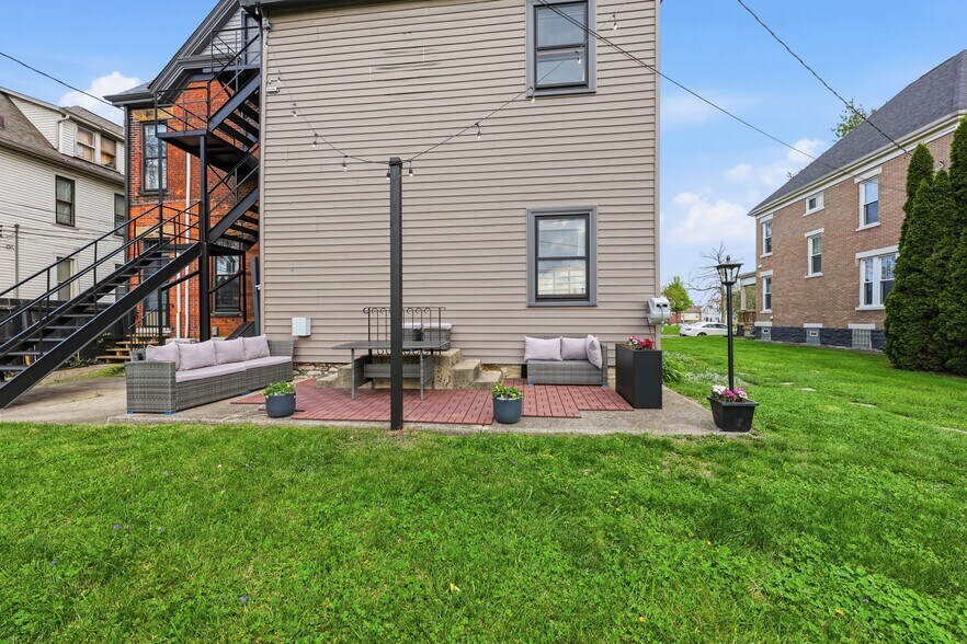 More Photos Of 83-87 Wilson Ave, Columbus Apartments For Sale