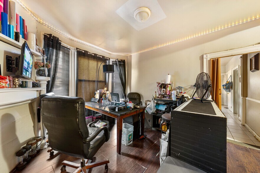 More Photos Of 146 Sherman Ave, Newark General Retail For Sale