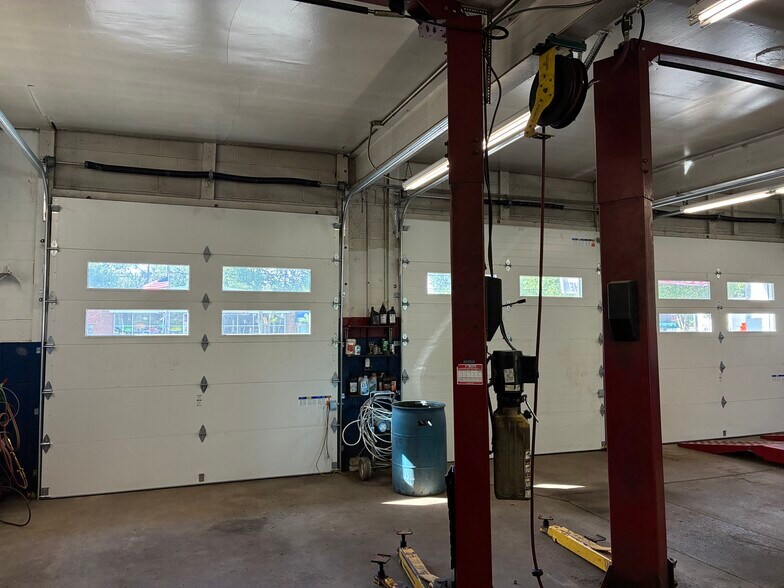 More Photos Of 22101 Lorain Rd, Cleveland Auto Repair For Sale