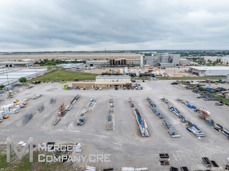 More Photos Of 3116 S Council Rd, Oklahoma City Manufacturing For Lease