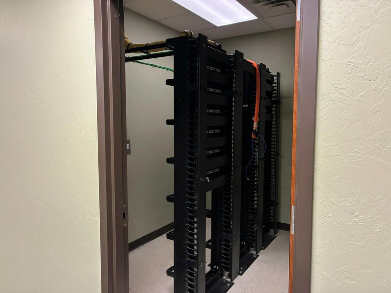 More Photos Of 9210 S Western Ave, Oklahoma City Office For Lease