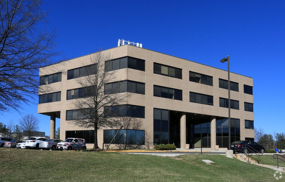 More Photos Of 7350 Van Dusen Rd, Laurel Medical For Sale