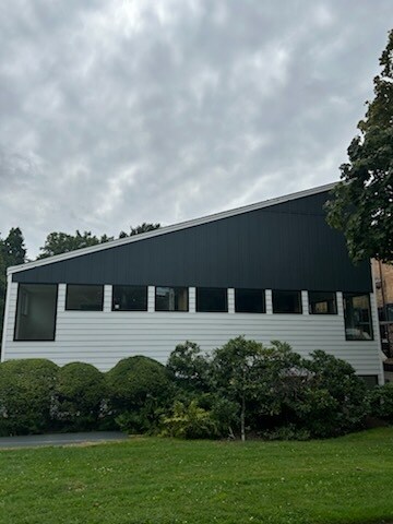 More Photos Of 152 E Main St, Huntington Medical For Lease