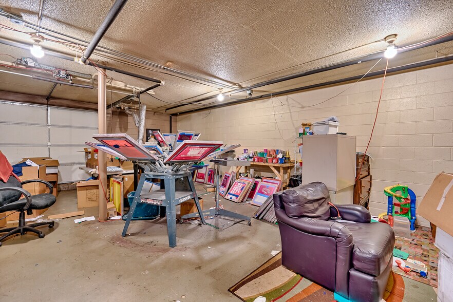 More Photos Of 417 W Santa Fe Ave, Flagstaff Flex For Sale