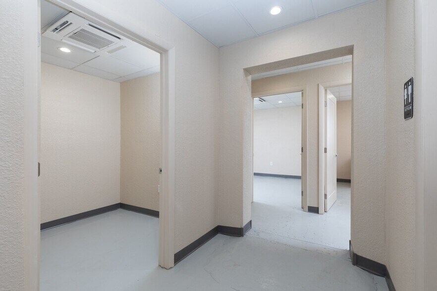 More Photos Of 2625 E Van Buren St, Phoenix Healthcare For Sale