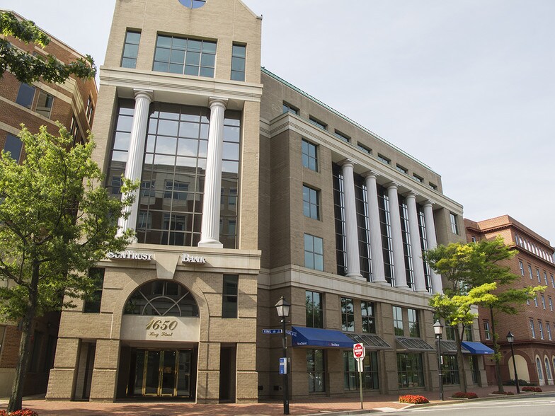 More Photos Of 1650 King St, Alexandria Office For Lease