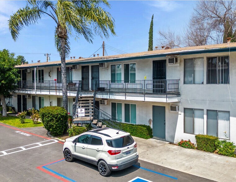 More Photos Of 2352 Leroy St, San Bernardino Apartments For Sale