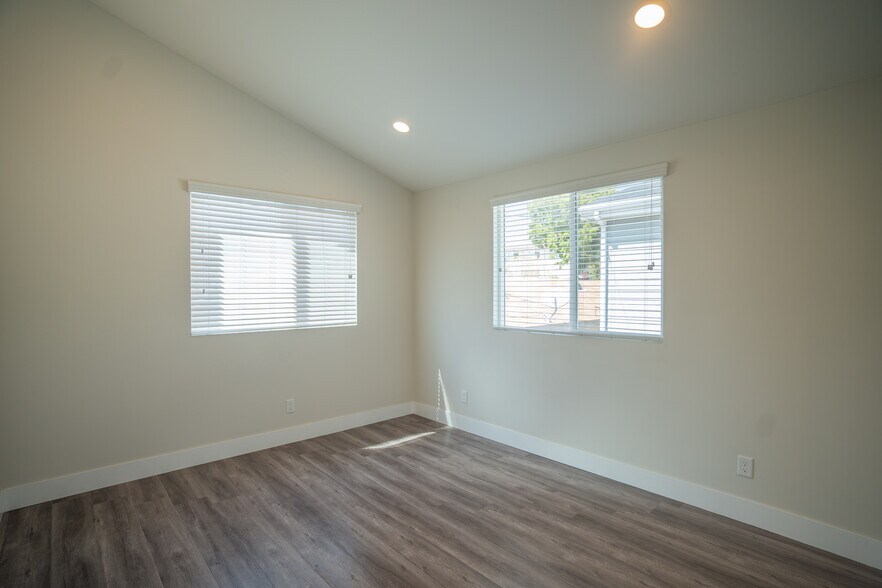 More Photos Of 3672 Percy St, Los Angeles Apartments For Sale