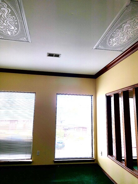 More Photos Of 101-279 Clarkson Executive Park, Ellisville Office For Lease