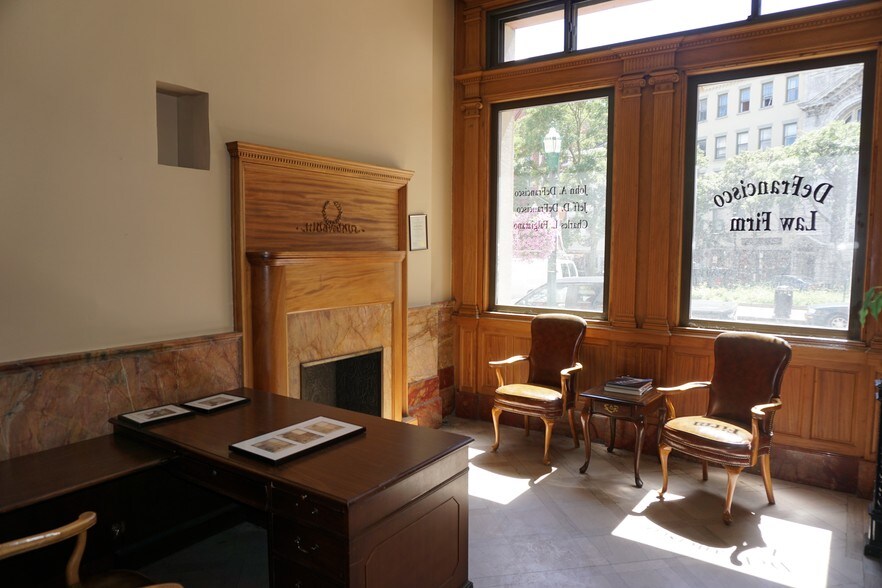 More Photos Of 119-121 E Water St, Syracuse Office Residential For Lease