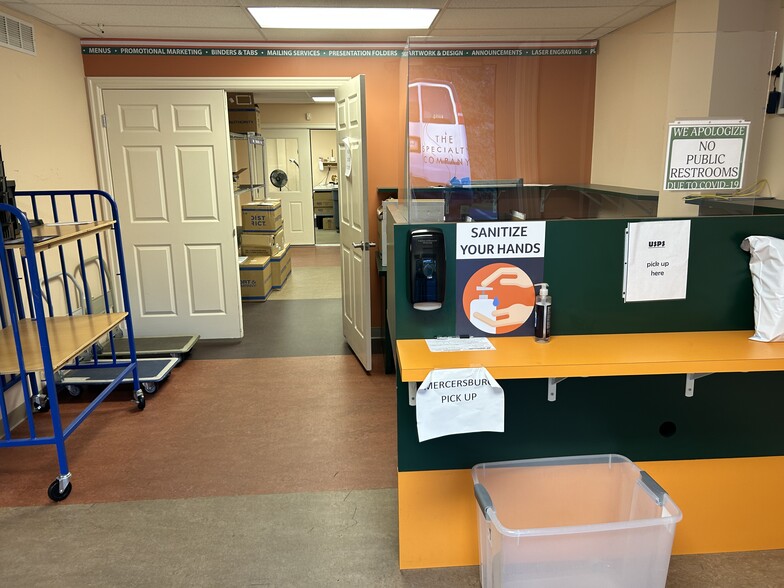 More Photos Of 60 Shillington Rd, Sinking Spring Showroom For Sale