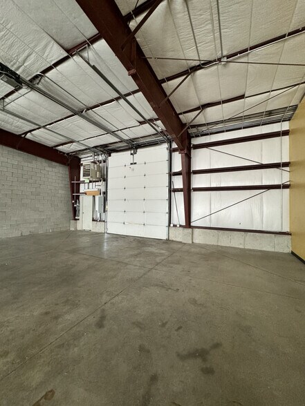 More Photos Of 1572 N 25th E, Ammon General Retail For Lease