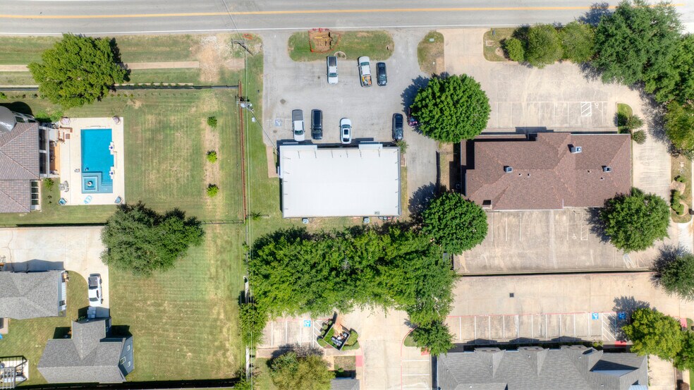 More Photos Of 5318 Bransford Rd, Colleyville Office For Sale