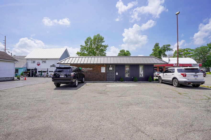 Primary Photo Of 511 N Wayne St, Angola Office For Sale