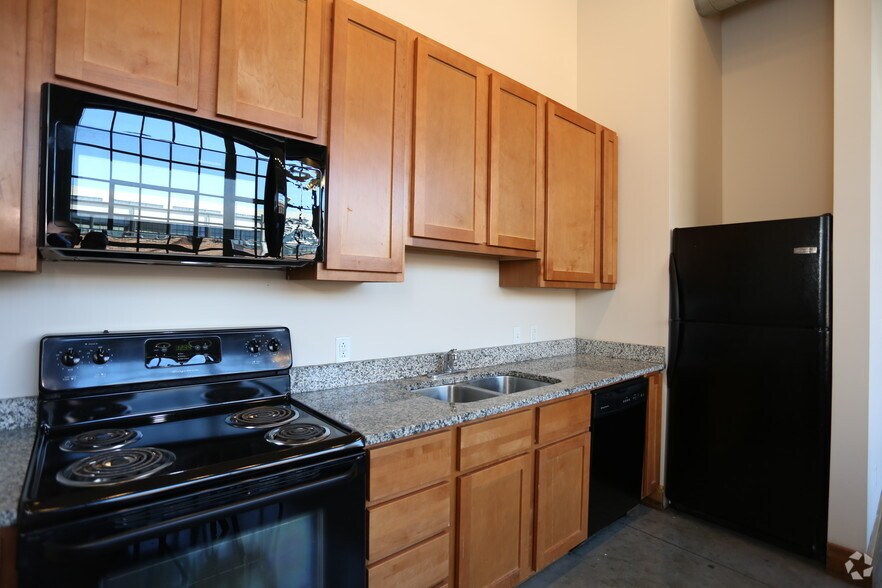 More Photos Of 24 S Spring Ave, Saint Louis Apartments For Sale