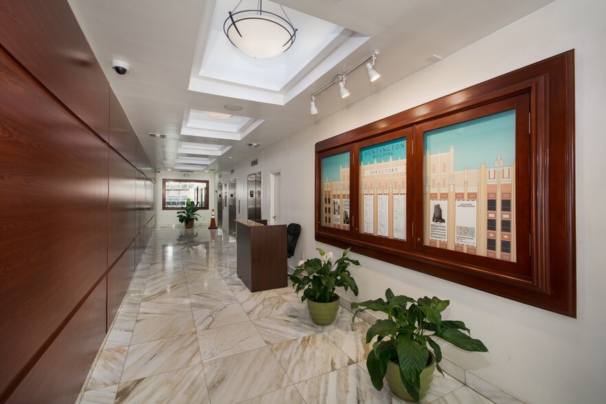 More Photos Of 168 SE 1st St, Miami Loft Creative Space For Sale