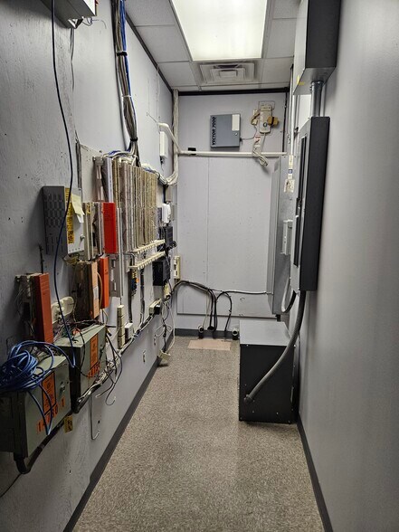 More Photos Of 14730 Yarberry St, Houston Unknown For Lease