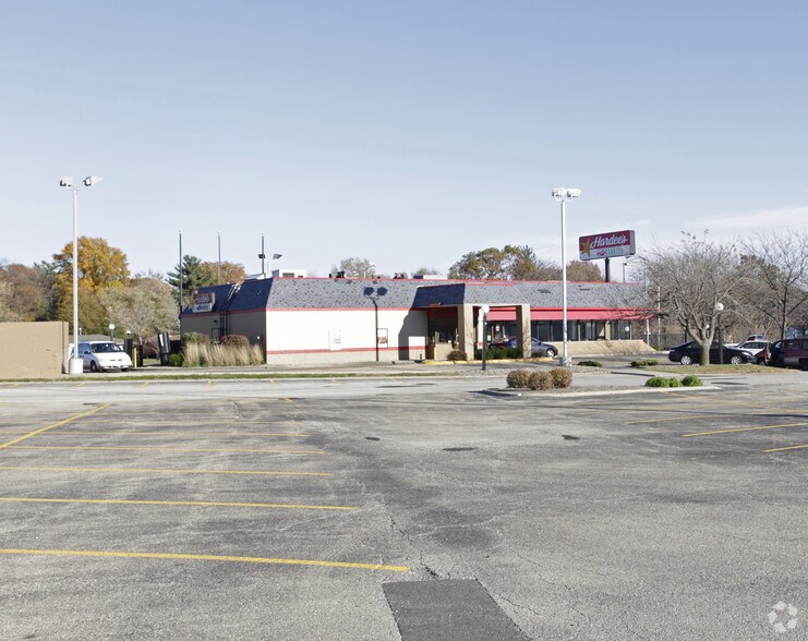More Photos Of 8787 N Knoxville Ave, Peoria Fast Food For Lease