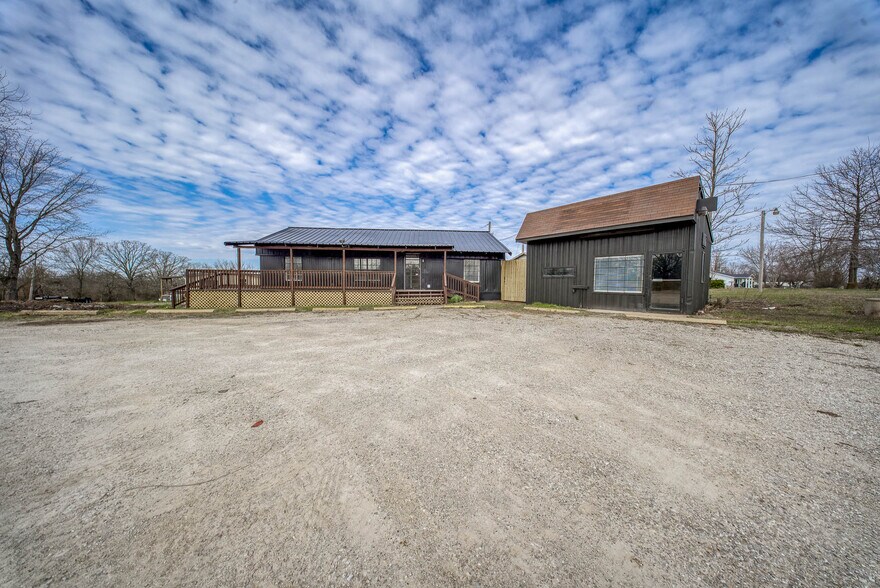More Photos Of 17475 S US Highway 63, Rolla General Retail For Sale