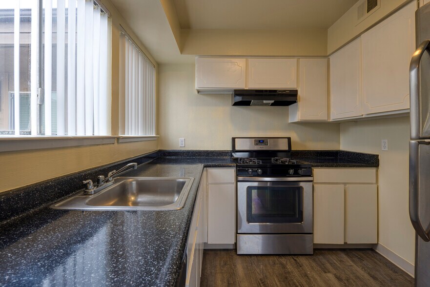 More Photos Of 4730 El Camino Ave, Carmichael Apartments For Sale